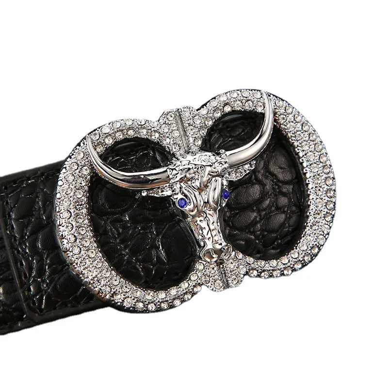 New Luxury Genuine Leather men Belt High Quality Men Jeans Rhinestone Smooth buckle tauren Business Belt Male Waistband Belts
New Luxury Genuine Leather men Belt High Quality Men Jeans Rhinestone Smooth buckle tauren Business Belt Male Waistband Belts