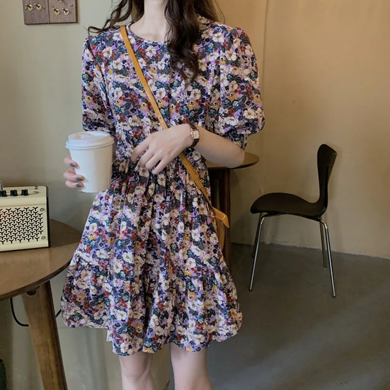 Women Floral Retro Short Sleeve Dress Elegant Casual Womens Vestidos High Quality Stylish Streetwear Bf Dresses For Women 2021
Women Floral Retro Short Sleeve Dress Elegant Casual Womens Vestidos High Quality Stylish Streetwear Bf Dresses For Women 2021