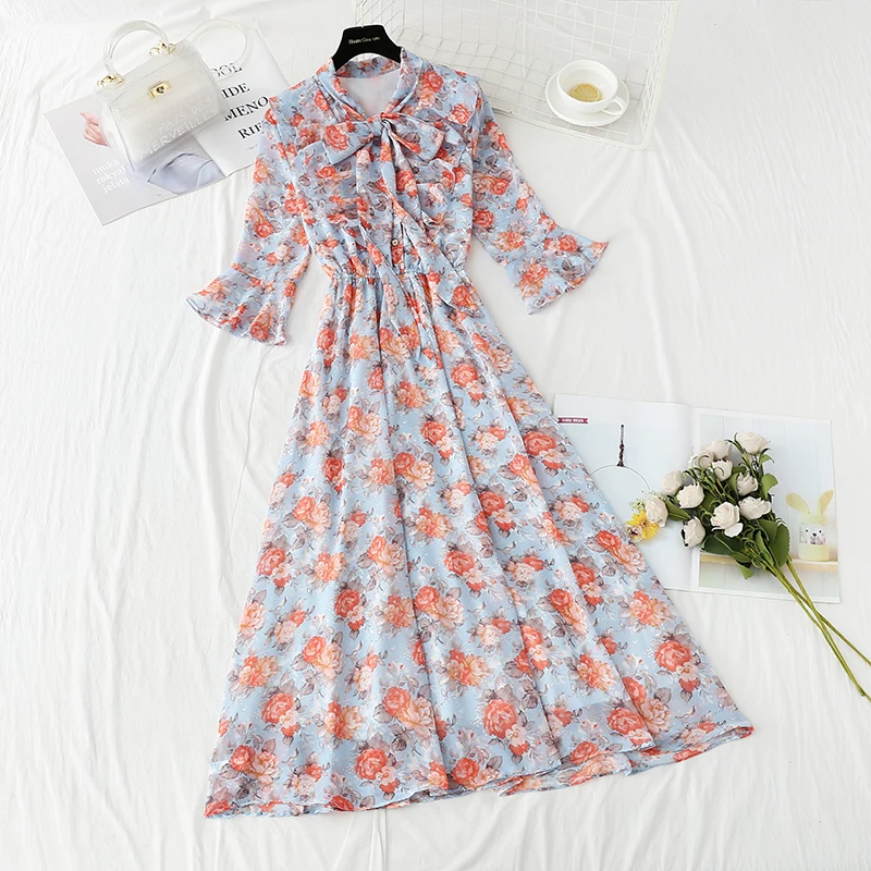 Floral Print Ruffled Summer Dress Women Elegant Short sleeve Single-breasted Slim Female Chiffon Dress Bohemian Sweet Long Dress
Floral Print Ruffled Summer Dress Women Elegant Short sleeve Single-breasted Slim Female Chiffon Dress Bohemian Sweet Long Dress