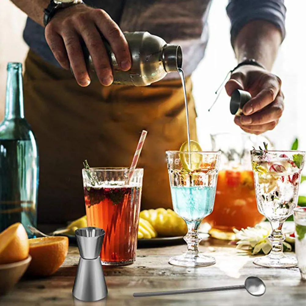 550ml Cocktail Shaker Six-piece Shaker Kit Stainless Steel Material Shake Measuring Glass Broken Popsicle Spoon Shaker Decanter
550ml Cocktail Shaker Six-piece Shaker Kit Stainless Steel Material Shake Measuring Glass Broken Popsicle Spoon Shaker Decanter