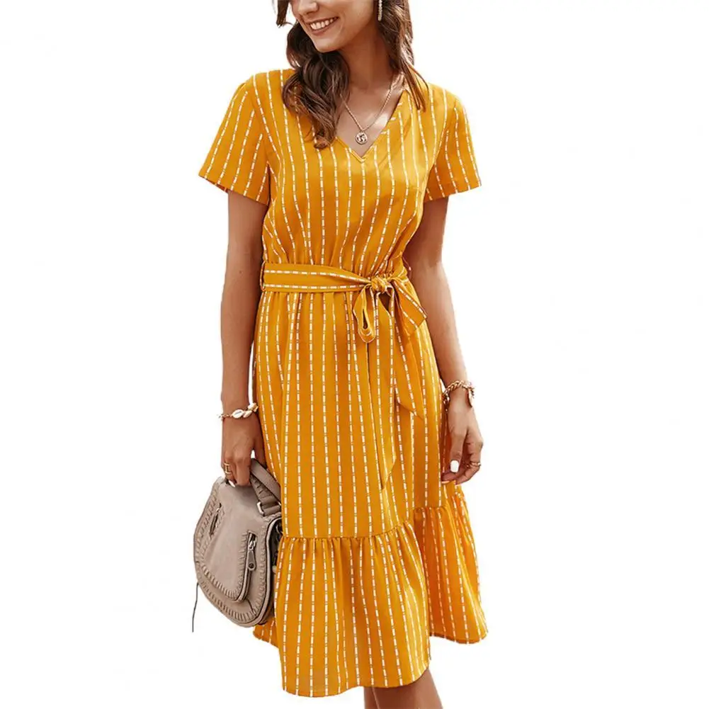 Hot Sale Women Dress Stripe Printing Breathable Ruffle Hem Summer Casual Dresses V Neck Plus Size Elegant A-Line Women's Dress
Hot Sale Women Dress Stripe Printing Breathable Ruffle Hem Summer Casual Dresses V Neck Plus Size Elegant A-Line Women's Dress