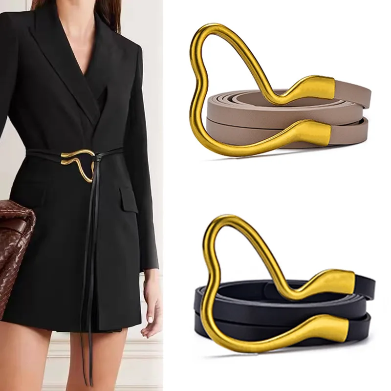 2021 winter new horseshoe buckle ladies belt fashion wild decoration alloy belt coat coat dress belt female luxury design
2021 winter new horseshoe buckle ladies belt fashion wild decoration alloy belt coat coat dress belt female luxury design