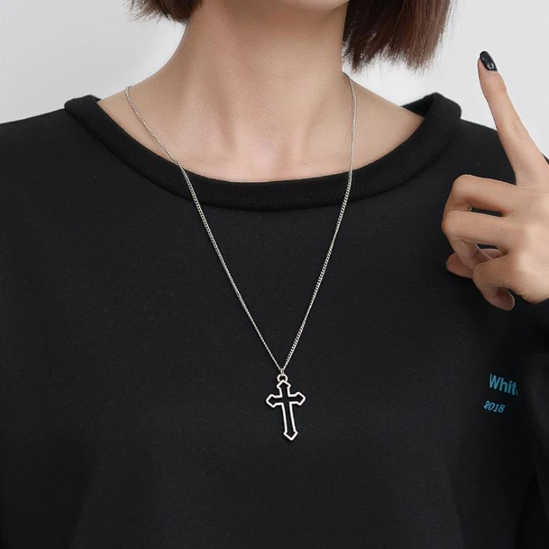 Vintage Dark Gothic Hollow Cross Pendant Chain Necklace For Kpop Cool Harajuku Street Egirl Men Women Punk Halloween Jewelry
Vintage Dark Gothic Hollow Cross Pendant Chain Necklace For Kpop Cool Harajuku Street Egirl Men Women Punk Halloween Jewelry