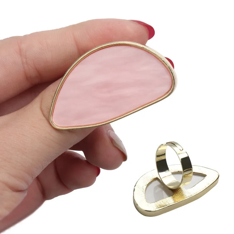 Fashion woman rings acetate plate The adjustable ring oval acrylic resin geometry rings Trendy Geometric Wedding bands rings
Fashion woman rings acetate plate The adjustable ring oval acrylic resin geometry rings Trendy Geometric Wedding bands rings