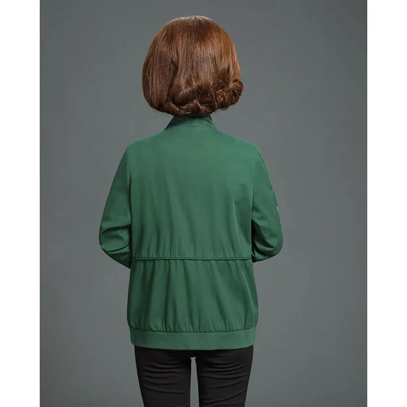 High Quality Women Jacket Spring Embroidered Stand Collar Short Coat Middle-aged Mother Casual Cotton Windbreaker Plus Size 5XL 
High Quality Women Jacket Spring Embroidered Stand Collar Short Coat Middle-aged Mother Casual Cotton Windbreaker Plus Size 5XL