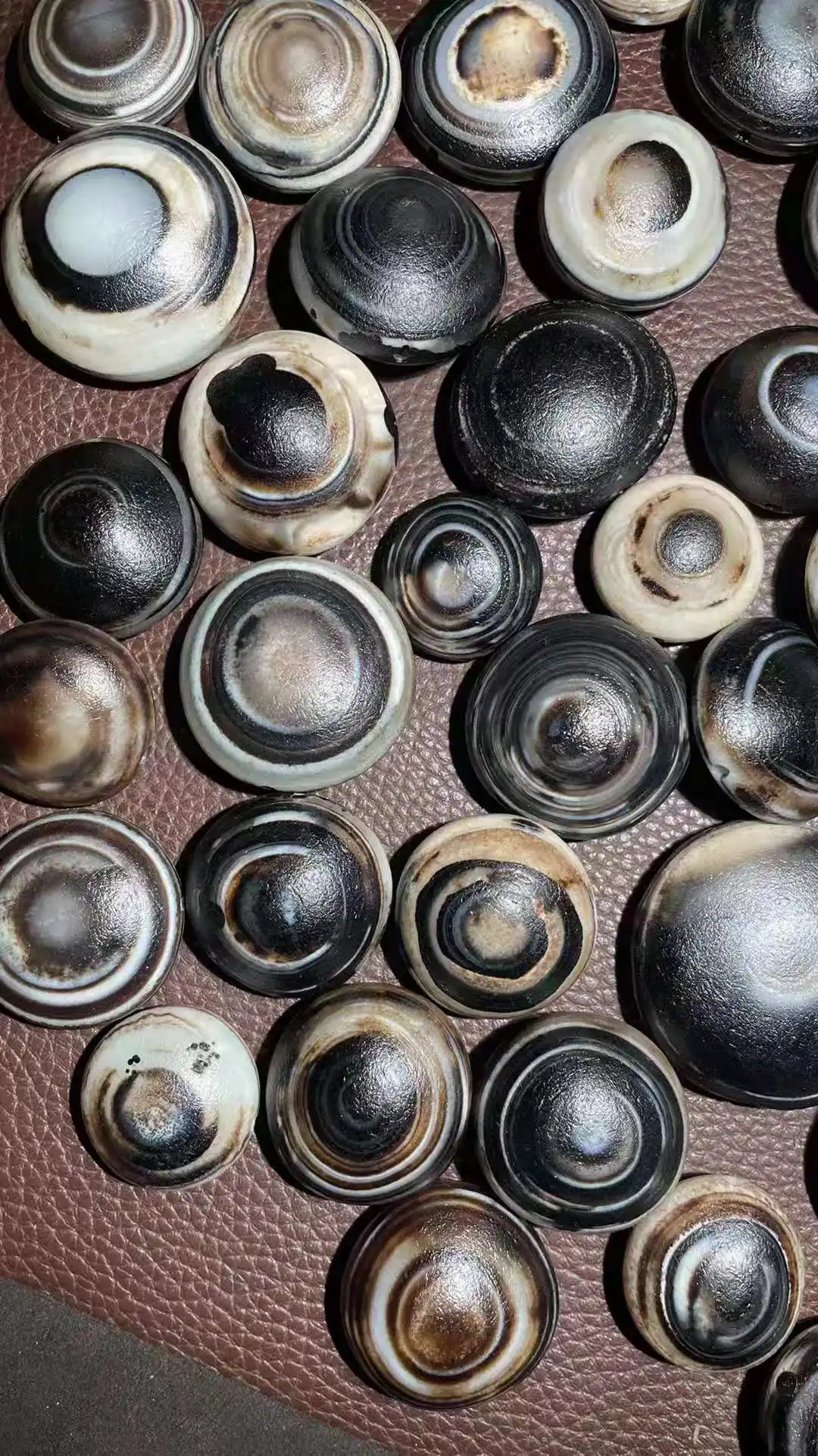 20pcs/lot Weathered antique natural old agate sheep board beads The eyes of the earth gods prophets and gods Collection gem diy
20pcs/lot Weathered antique natural old agate sheep board beads The eyes of the earth gods prophets and gods Collection gem diy