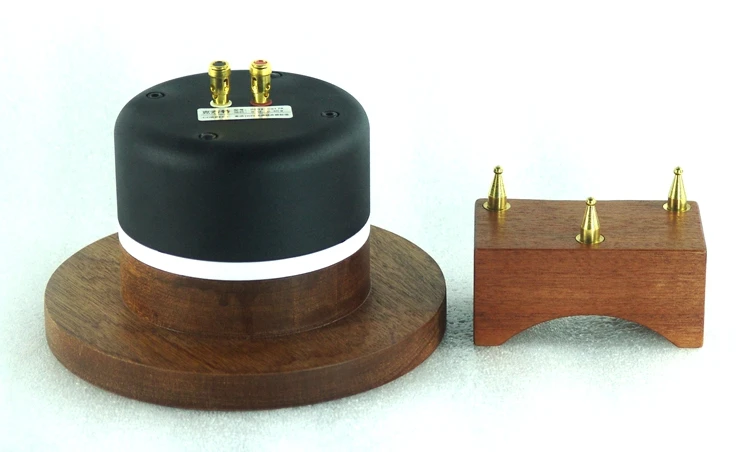 1PCS Correct original solid wood horn super tweeter driver unit handmade real forest super tweeter with base
1PCS Correct original solid wood horn super tweeter driver unit handmade real forest super tweeter with base