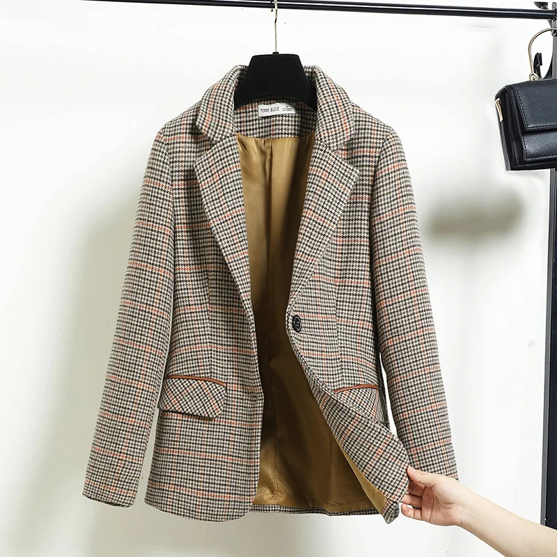Plaid Woolen Coat Women Autumn and Winter New Style Korean Style Woolen Blazer High Quality Temperament Plaid Office Jacket Suit
Plaid Woolen Coat Women Autumn and Winter New Style Korean Style Woolen Blazer High Quality Temperament Plaid Office Jacket Suit