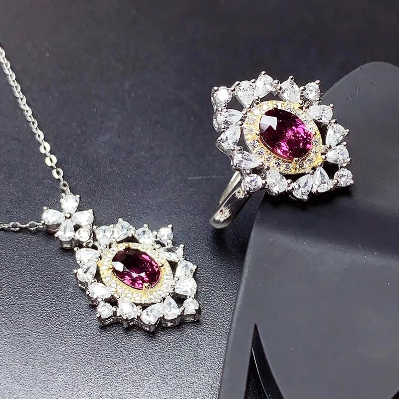 Natural Pyrope Garnet Jewelry sets for Women Anniversary gifts Ring Pendant Brilliantly Real gemstones S925 Silver #Q603
Natural Pyrope Garnet Jewelry sets for Women Anniversary gifts Ring Pendant Brilliantly Real gemstones S925 Silver #Q603