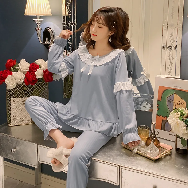 Autumn new long-sleeved Palace princess style pajamas women's lace home clothes casual suit loungewear sleep tops women pajamas
Autumn new long-sleeved Palace princess style pajamas women's lace home clothes casual suit loungewear sleep tops women pajamas