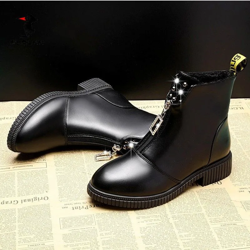 Black Martin Boots Women's Shoes,New Fashion In Autumn and Winter of 2021, British Fashion, Korean Casual Leather Mid Tube Boots
Black Martin Boots Women's Shoes,New Fashion In Autumn and Winter of 2021, British Fashion, Korean Casual Leather Mid Tube Boots