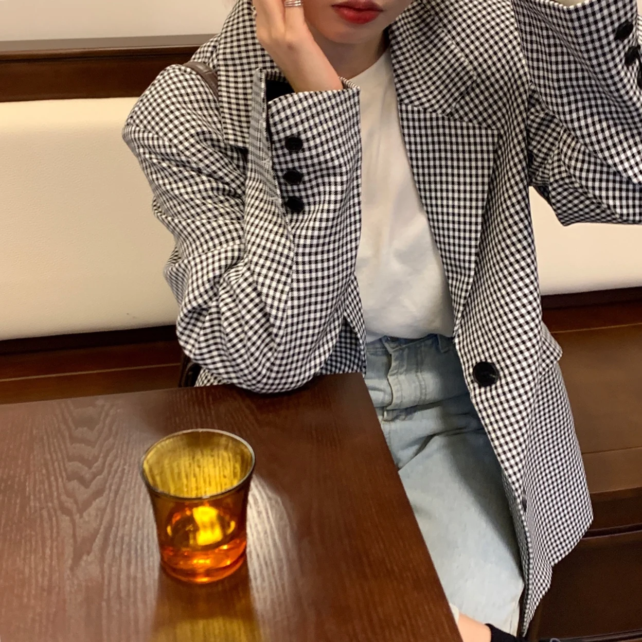 Autumn Winter Women Black And White Plaid Coat Long Sleeve Turn Down Collar Single Breasted Korean Style Vintage Ladies Jacket
Autumn Winter Women Black And White Plaid Coat Long Sleeve Turn Down Collar Single Breasted Korean Style Vintage Ladies Jacket