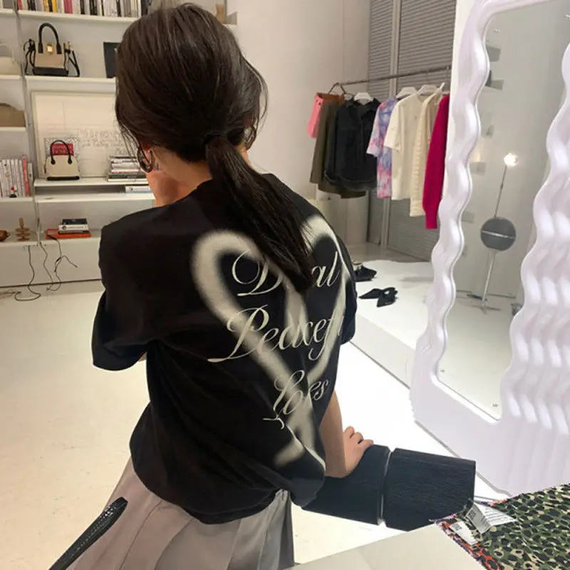 Women Letter Heart Print Short Sleeve T-Shirt Summer Loose Fashion Crew Neck Top Casual Korean Design Sense Basic Tees Clothing
Women Letter Heart Print Short Sleeve T-Shirt Summer Loose Fashion Crew Neck Top Casual Korean Design Sense Basic Tees Clothing