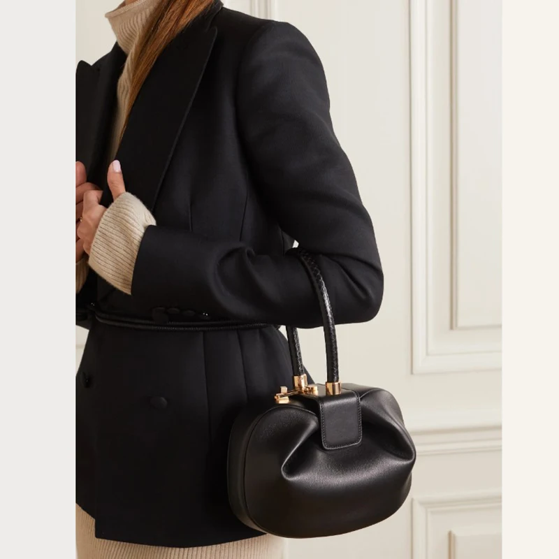 

2021 leather bag female niche design wonton dumpling handbag European and American fashion retro wonton female bag satchel