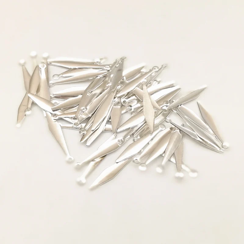 SIXTY TOWFISH 100 pieces DIY Jewelry Accessories Size 3*20mm Copper Materials Flower Slice Charms
SIXTY TOWFISH 100 pieces DIY Jewelry Accessories Size 3*20mm Copper Materials Flower Slice Charms