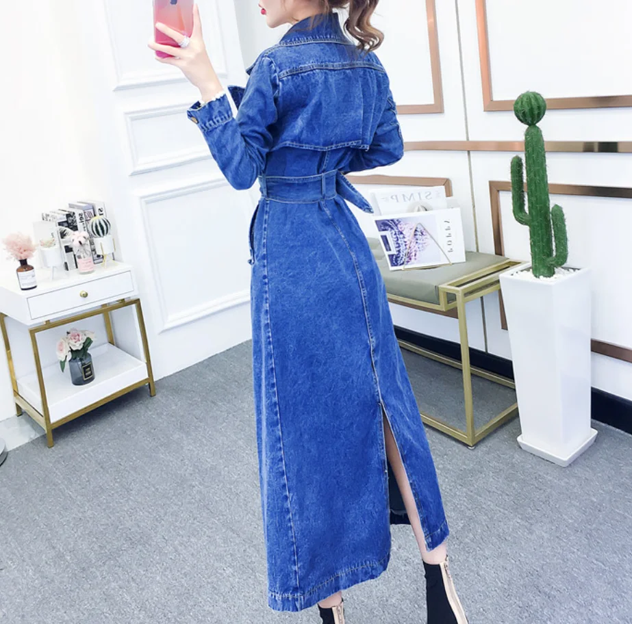 2020 spring autumn casual double breasted long trench coat women slim belted Windbreaker 
2020 spring autumn casual double breasted long trench coat women slim belted Windbreaker