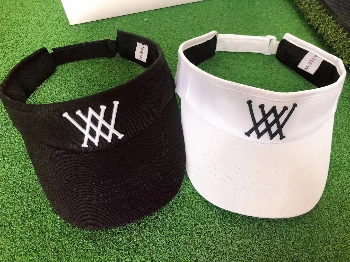 New men's Women's golf hat, tennis cap, baseball cap, fashion sports sun hat, unisex free shipping for head girth of 56-60cm
New men's Women's golf hat, tennis cap, baseball cap, fashion sports sun hat, unisex free shipping for head girth of 56-60cm