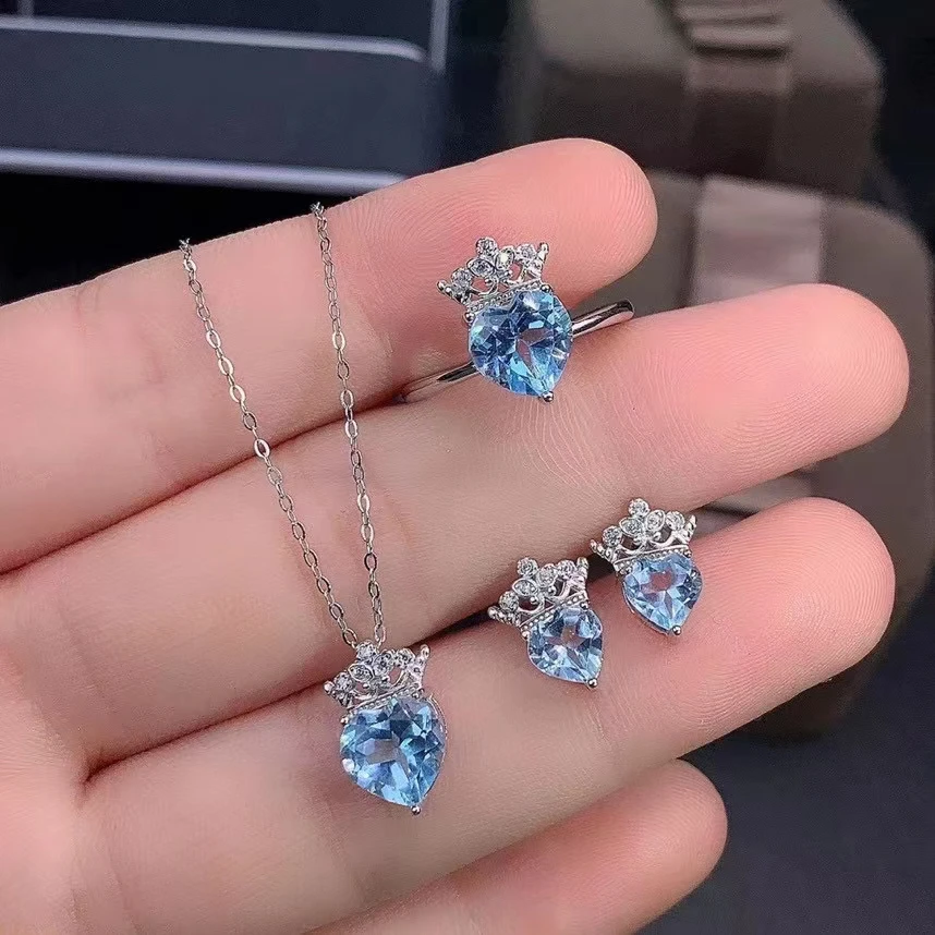 MeiBaPJ Luxurious Sky Blue Topaz Crown Hear Jewelry Set 925 Silver Ring Earrings Pendant Necklace Fine Wedding Jewelry for Women
MeiBaPJ Luxurious Sky Blue Topaz Crown Hear Jewelry Set 925 Silver Ring Earrings Pendant Necklace Fine Wedding Jewelry for Women