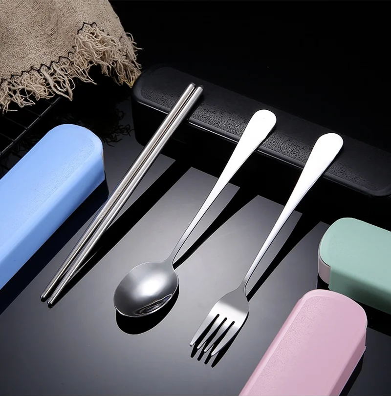 Stainless Steel Portable Camping Tableware Dinnerware Set camping Kitchen Cutlery Mirror Polishing Fork Spoons Knives Set 3Pcs
Stainless Steel Portable Camping Tableware Dinnerware Set camping Kitchen Cutlery Mirror Polishing Fork Spoons Knives Set 3Pcs