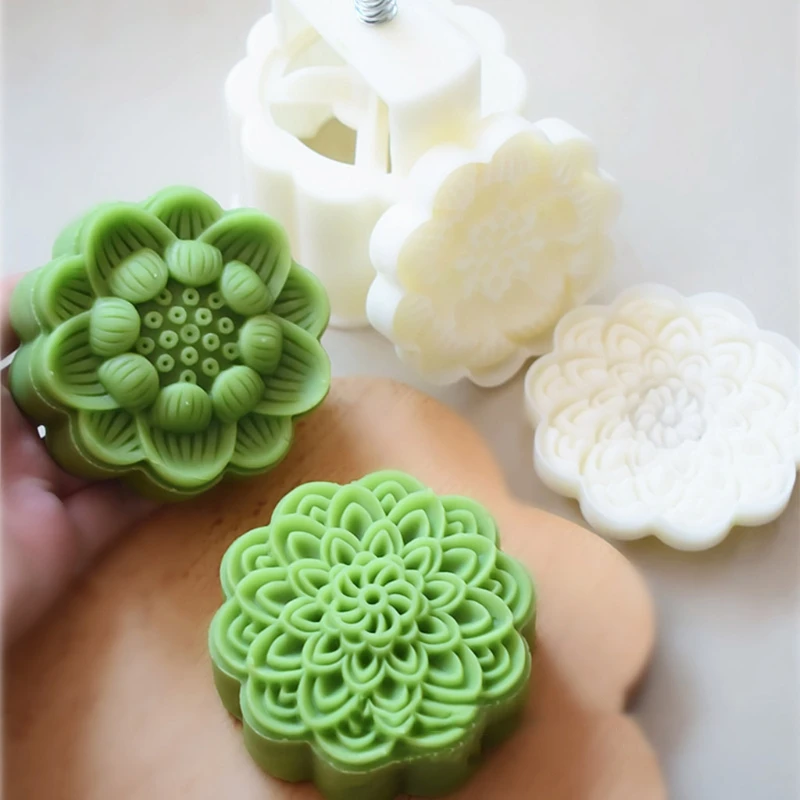 Hand-Pressure Moon Cake Mould Traditional Chinese Style Pastry Tool Moon Cake Maker Bath Bombs Food-Grade Plastic DIY 
Hand-Pressure Moon Cake Mould Traditional Chinese Style Pastry Tool Moon Cake Maker Bath Bombs Food-Grade Plastic DIY
