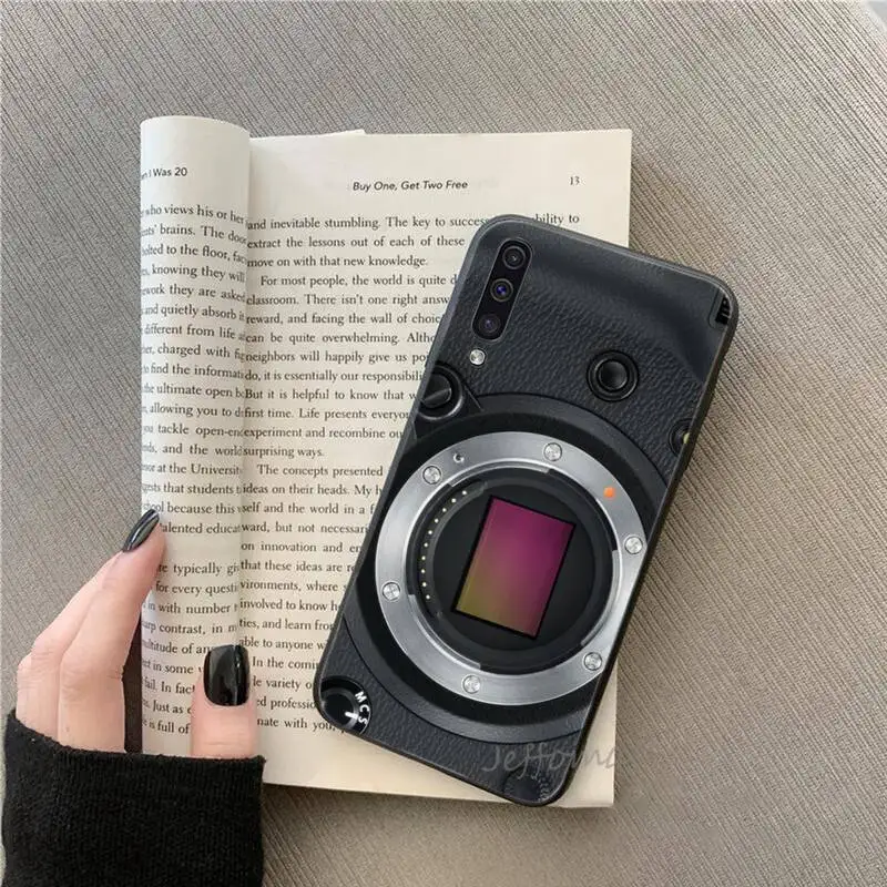 Retro Camera Phone Cases For Samsung galaxy S note 7 8 9 10 20 fe edge A 6 10 20 30 50 51 70 lite plus Soft Silicone
Retro Camera Phone Cases For Samsung galaxy S note 7 8 9 10 20 fe edge A 6 10 20 30 50 51 70 lite plus Soft Silicone