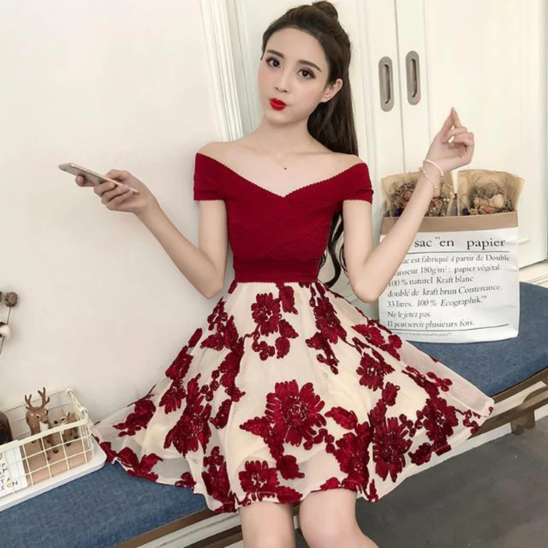 Female Summer Vintage Floral Print Slim Mini Dress 2021 Sexy V-Neck Big Swing Stitching Retro Party Sundress Women Beach Dresses
Female Summer Vintage Floral Print Slim Mini Dress 2021 Sexy V-Neck Big Swing Stitching Retro Party Sundress Women Beach Dresses