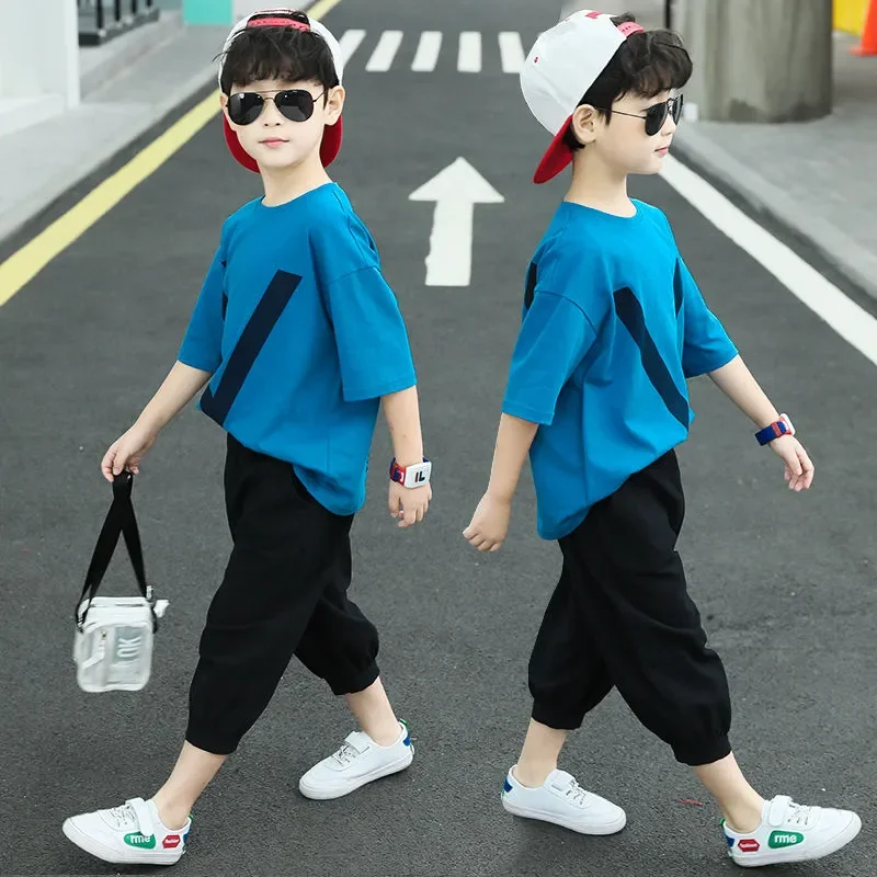 Teenage Girls Casual Children's Clothing Boys Summer Sets New Cotton Korean Short-sleeved + Camouflage Dinosaur Print 2pcs Suit
Teenage Girls Casual Children's Clothing Boys Summer Sets New Cotton Korean Short-sleeved + Camouflage Dinosaur Print 2pcs Suit