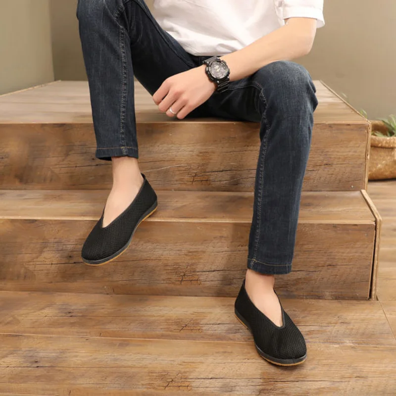 Summer wind black cloth shoes Chinese style mesh casual trend old Beijing mesh shoes men
Summer wind black cloth shoes Chinese style mesh casual trend old Beijing mesh shoes men