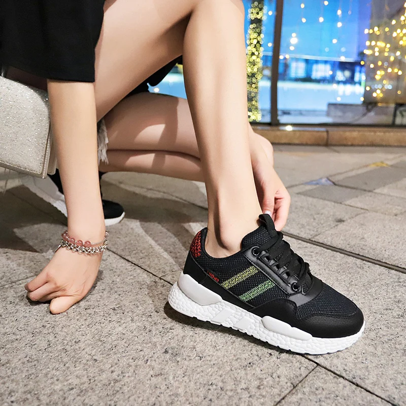 2020 New Fly Woven Breathable Mesh Ladies Sneakers Lace Up Vulcanized Shoes Fashion Striped Running Sneakers Ladies Tennis Shoes
2020 New Fly Woven Breathable Mesh Ladies Sneakers Lace Up Vulcanized Shoes Fashion Striped Running Sneakers Ladies Tennis Shoes
