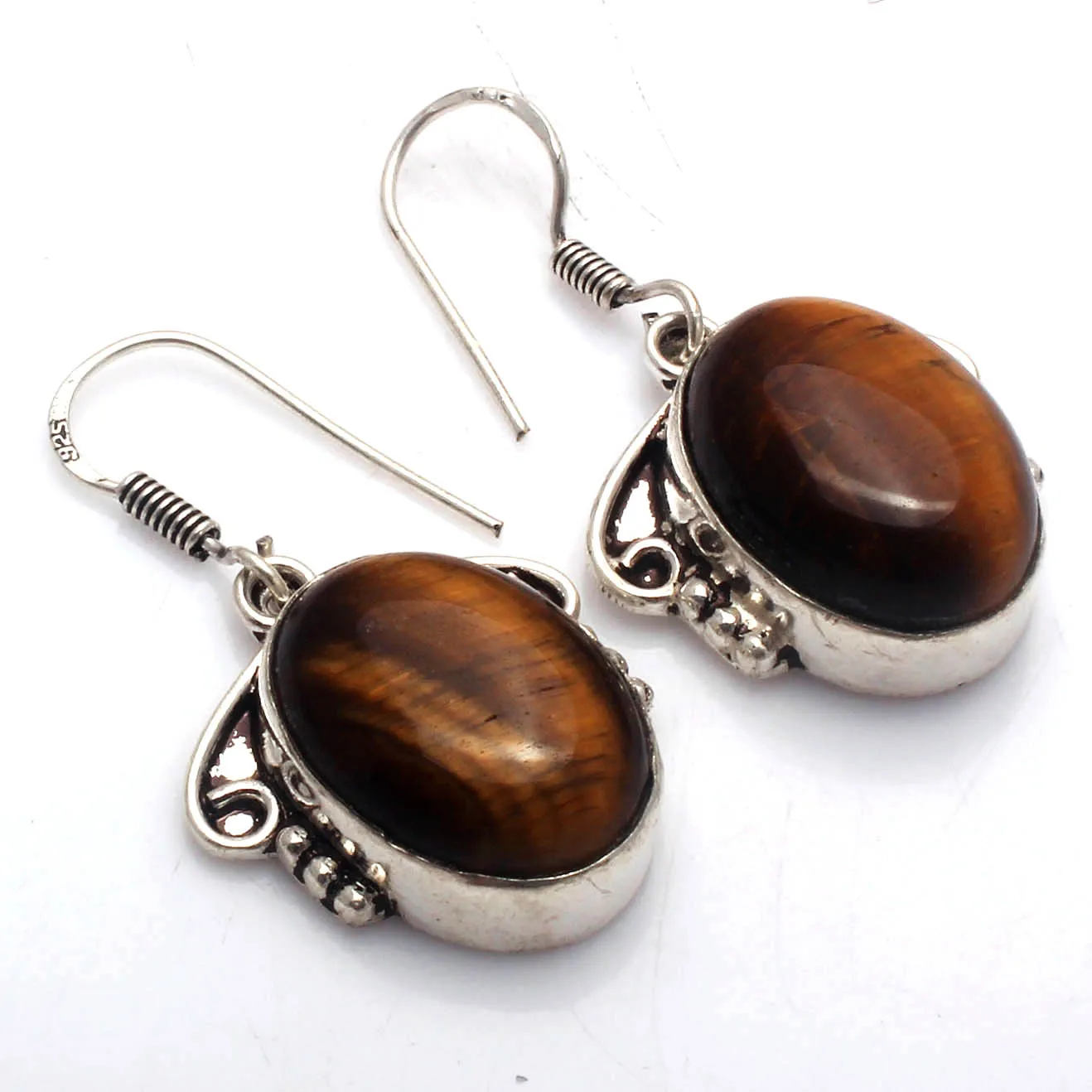 Genuine Tiger Eye Silvers Overlay on Copper Earrings , Hand made Women Jewelry Gift, E5884
Genuine Tiger Eye Silvers Overlay on Copper Earrings , Hand made Women Jewelry Gift, E5884