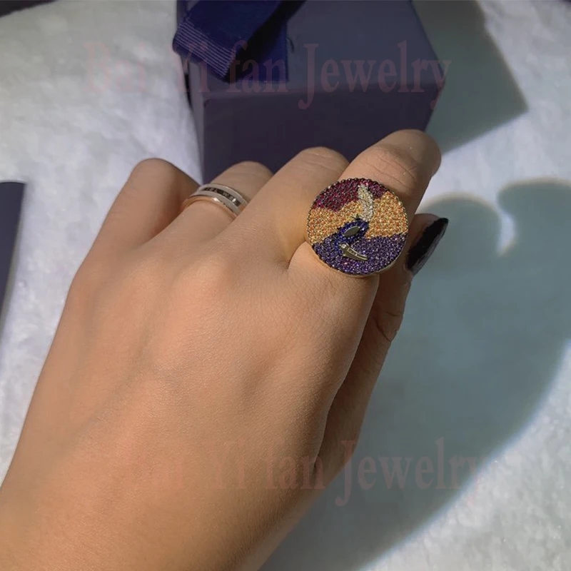 Fashionable Moroccan Jewelry New Colorful Toucan Ring Gold Simple Round Elegant Toucan Decoration Female Romantic Jewelry Gift
Fashionable Moroccan Jewelry New Colorful Toucan Ring Gold Simple Round Elegant Toucan Decoration Female Romantic Jewelry Gift