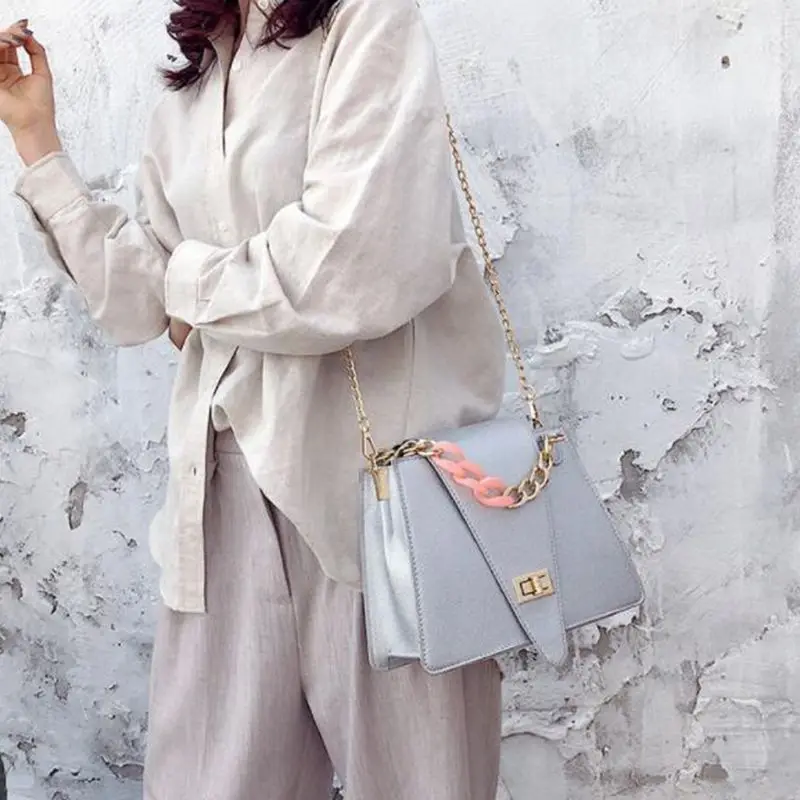 Luxury brand handbag 2020 fashion new quality PU leather Women's Designer Handbag Chain Tote bag Lock Shoulder Messenger Bag
Luxury brand handbag 2020 fashion new quality PU leather Women's Designer Handbag Chain Tote bag Lock Shoulder Messenger Bag