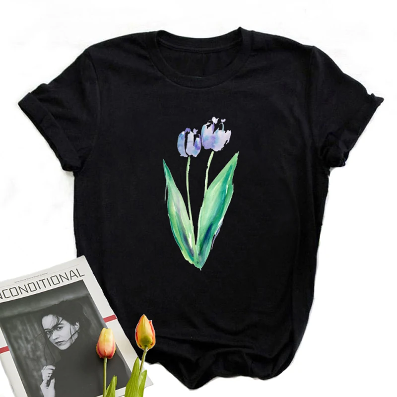 Fashion Women's Summer T-Shirts Cottagecore Aesthetic Women Shirt Graphic T-Shirts A Printed T-Shirt With Bouquet Of Tulips
Fashion Women's Summer T-Shirts Cottagecore Aesthetic Women Shirt Graphic T-Shirts A Printed T-Shirt With Bouquet Of Tulips