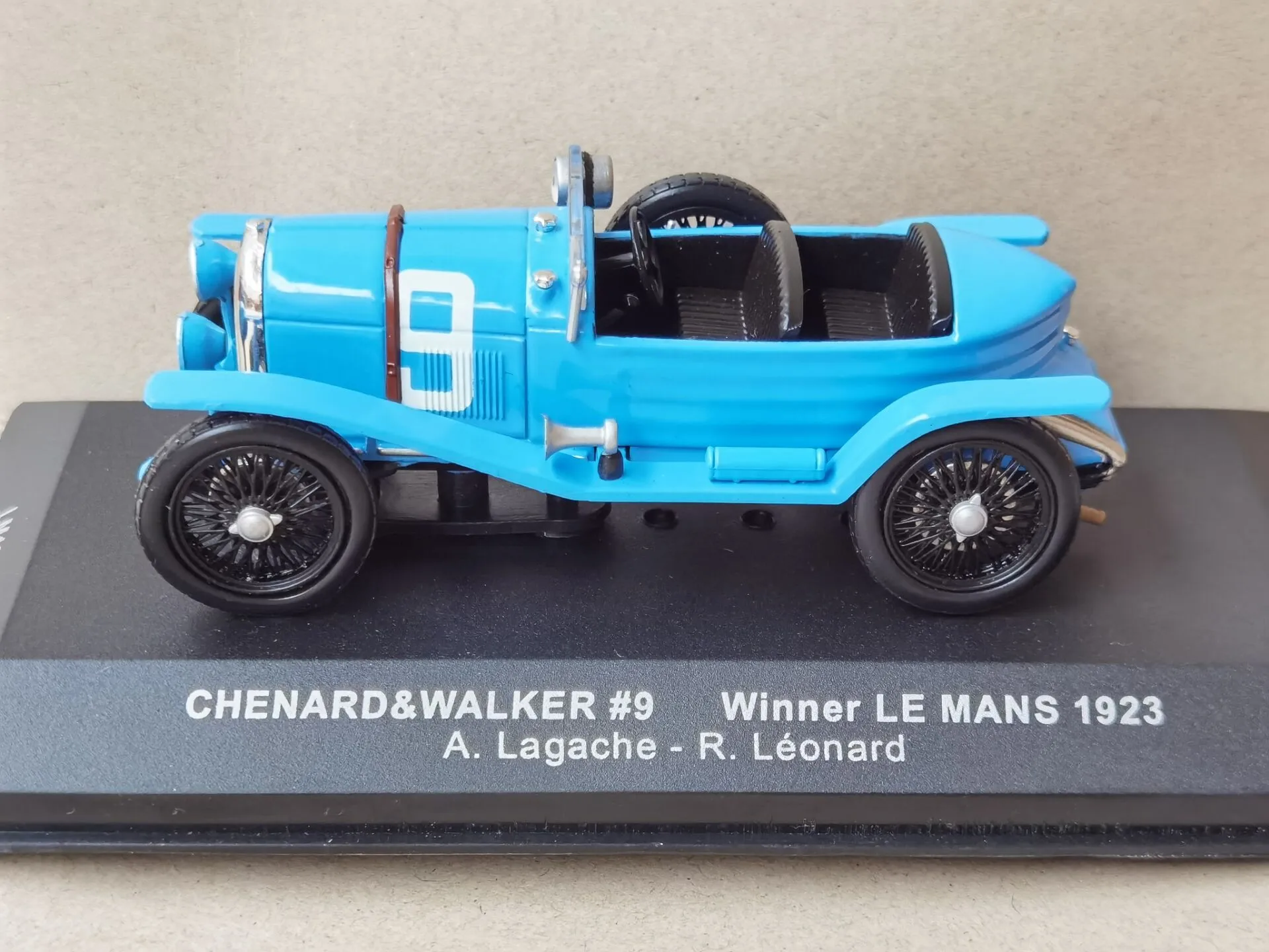 IXO 1:43 1923 CHENARD WALKER #9 Le Mans Championship 24H Limited Collector Edition Metal Diecast Model Toy Gift
IXO 1:43 1923 CHENARD WALKER #9 Le Mans Championship 24H Limited Collector Edition Metal Diecast Model Toy Gift