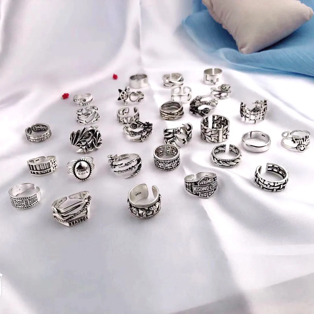 Crown Cat Hollow Love Female Ring Tie Letter Feather Hip Hop Opening Accessories Simple Index Finger Joint Rings Retro Jewelry
Crown Cat Hollow Love Female Ring Tie Letter Feather Hip Hop Opening Accessories Simple Index Finger Joint Rings Retro Jewelry