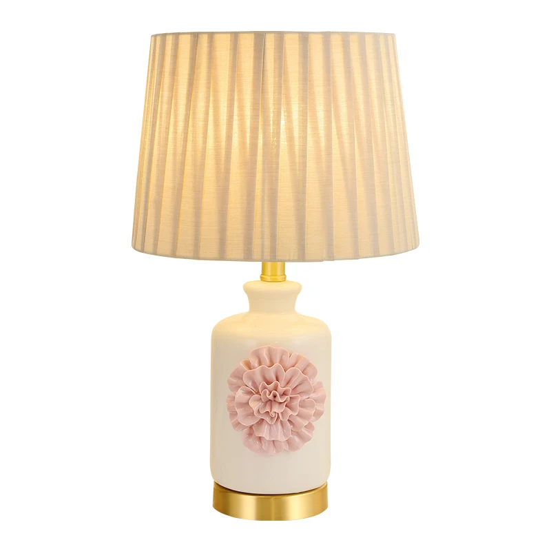 New American Table Lamp Light Luxury High End Living Room Copper Ceramic Bedroom European Bedside Light Hotel Model Room Fixture
New American Table Lamp Light Luxury High End Living Room Copper Ceramic Bedroom European Bedside Light Hotel Model Room Fixture