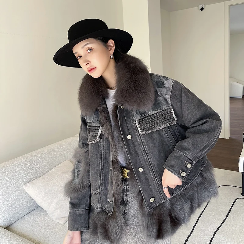 New Fashion Short Casual black Color real fox fur spliced jackets and coats Thick Warm Women denim fur coats
New Fashion Short Casual black Color real fox fur spliced jackets and coats Thick Warm Women denim fur coats