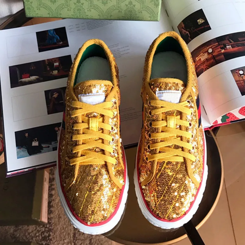Early Spring 2021 Hot Style Double-letter Canvas Shoes Retro Style Casual Shoes Luxury Designer Couple Fashion Shoes Size 35-44
Early Spring 2021 Hot Style Double-letter Canvas Shoes Retro Style Casual Shoes Luxury Designer Couple Fashion Shoes Size 35-44