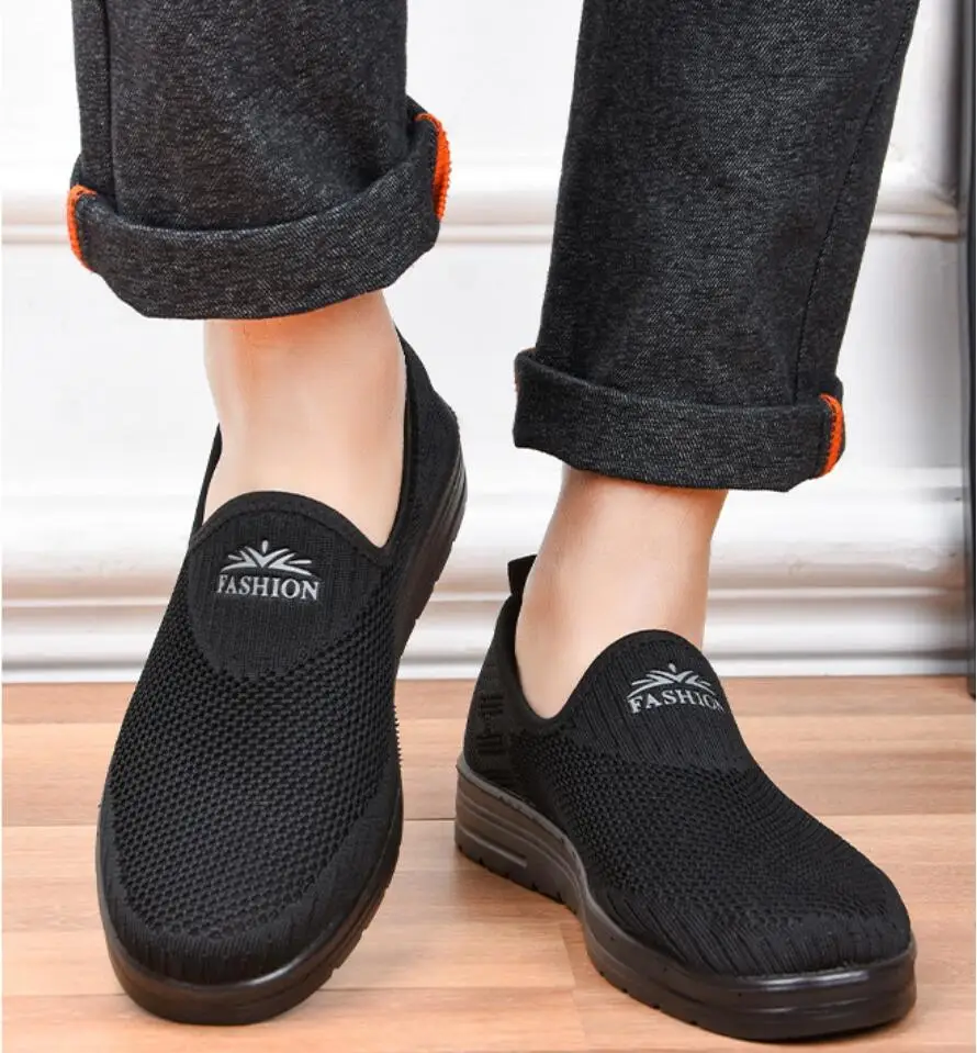 2021Men Vulcanize Shoes Breathable Loafers Set Foot Mens Shoes Light Sneakers Zapatillas Tenis Hombre Older Male Leisure Shoes 
2021Men Vulcanize Shoes Breathable Loafers Set Foot Mens Shoes Light Sneakers Zapatillas Tenis Hombre Older Male Leisure Shoes