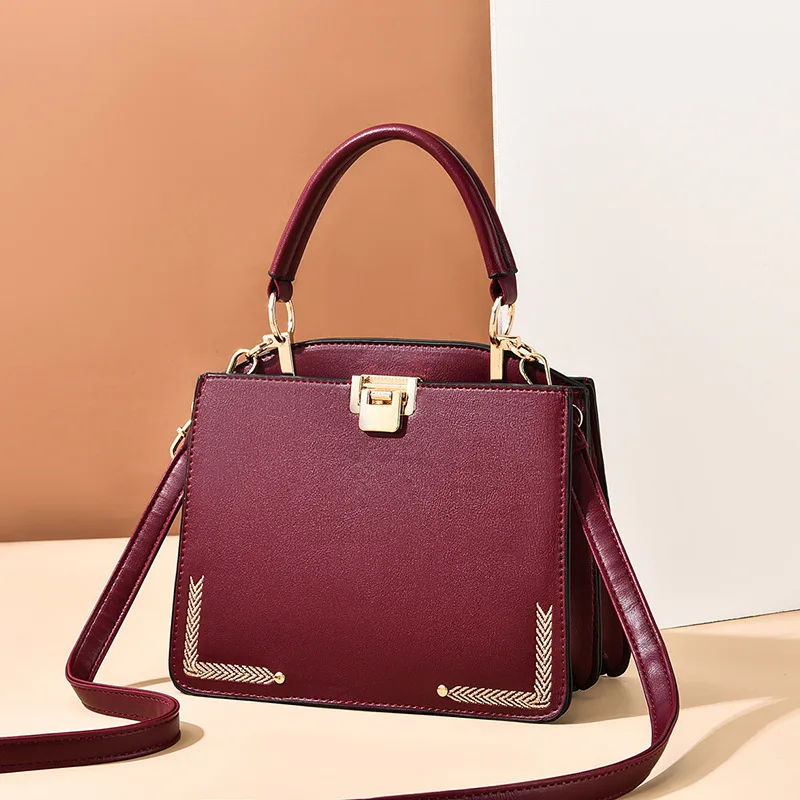 Brand Portable Handbags 2021 New Fashion Luxury Trend Retro Simple Atmosphere One-shoulder Messenger Bag Stereotyped Women
Brand Portable Handbags 2021 New Fashion Luxury Trend Retro Simple Atmosphere One-shoulder Messenger Bag Stereotyped Women