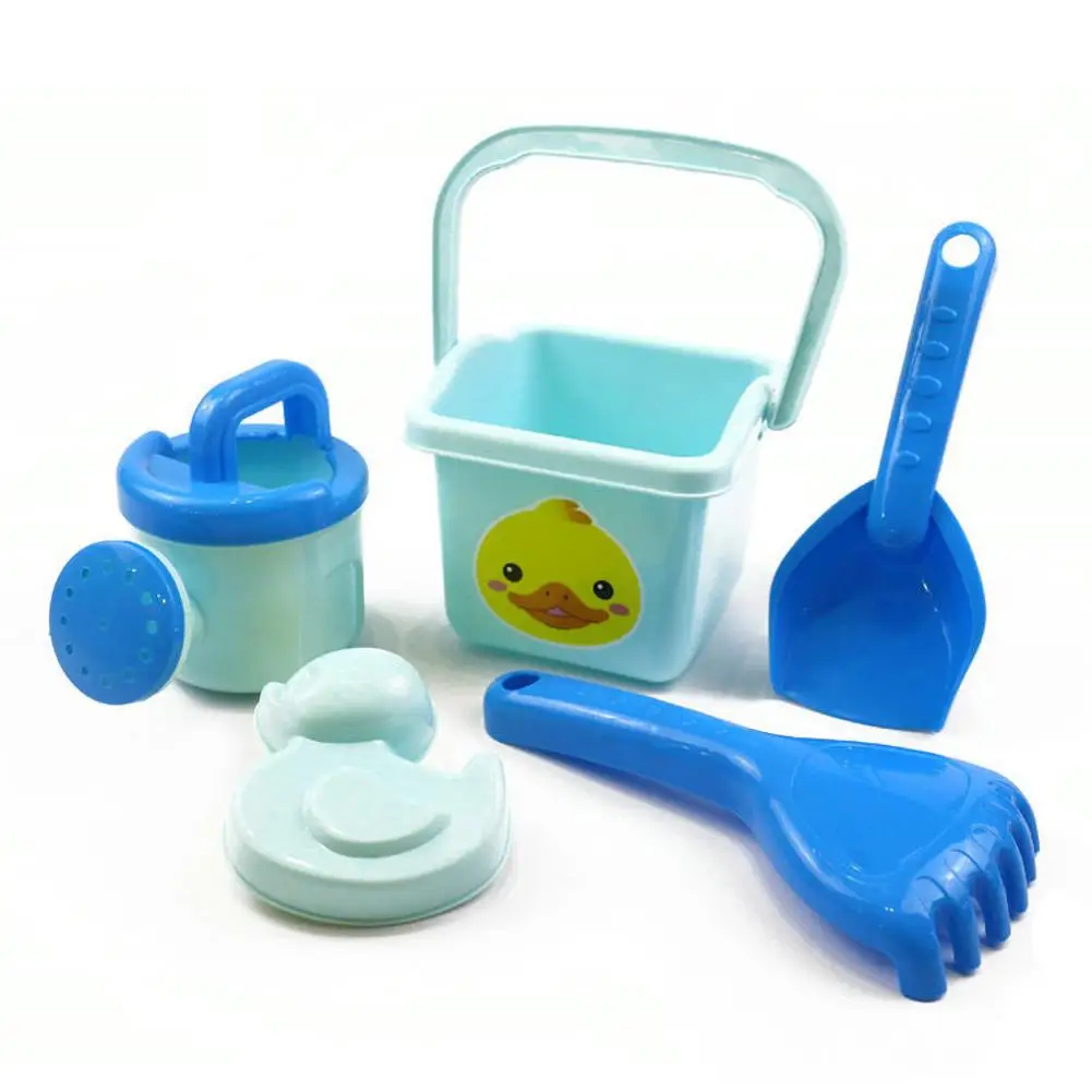 Портативные летние детские грабли с милым мультяшным медведем ведро с уткой, набор игрушек для игр в песке, для сада, пляжа, 5 шт.
Портативные летние детские грабли с милым мультяшным медведем ведро с уткой, набор игрушек для игр в песке, для сада, пляжа, 5 шт.