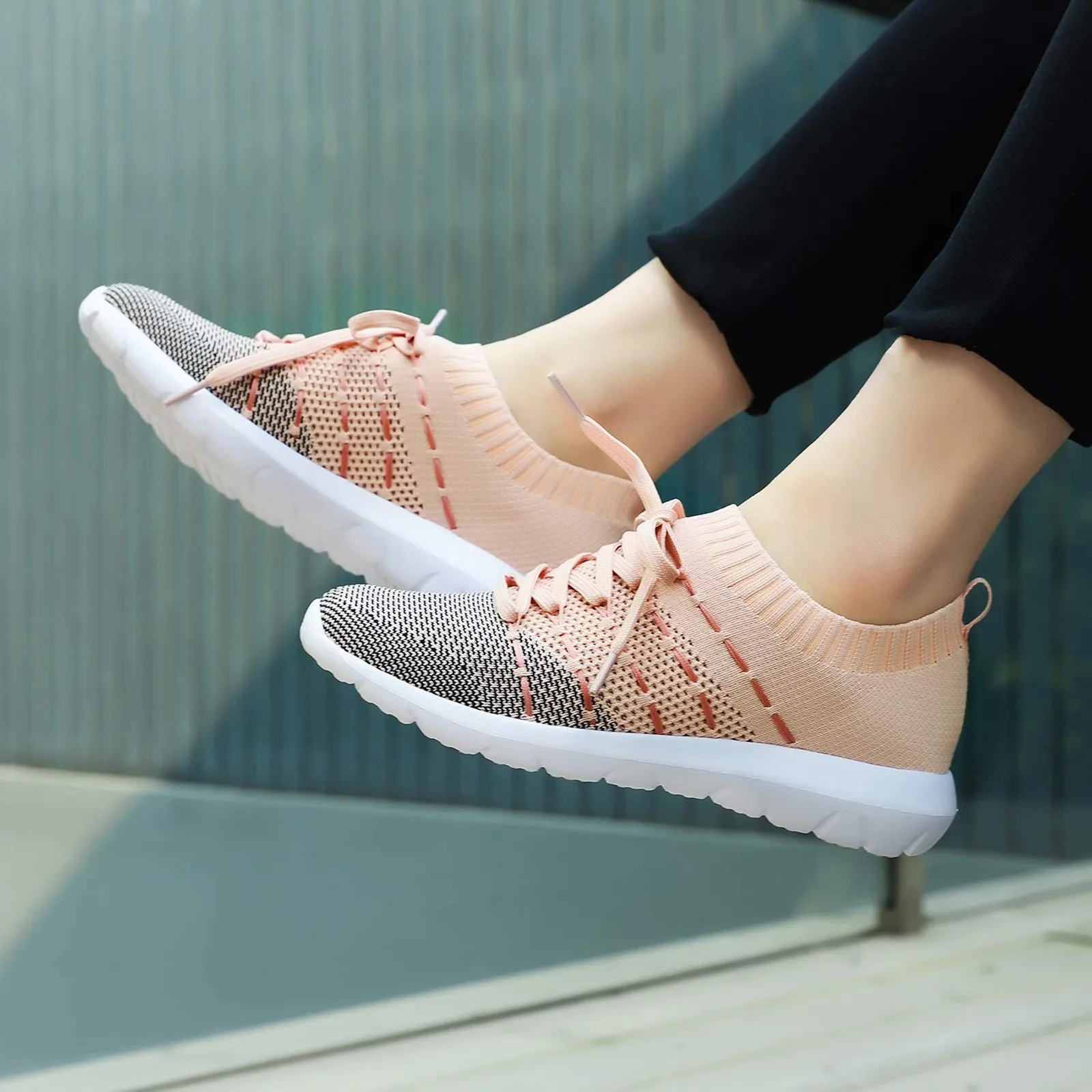 Women's Sports Shoes Walking Breathable Mesh Sports Shoes Lightweight And Comfortable Running Shoes Women's Leisure Fitness
Women's Sports Shoes Walking Breathable Mesh Sports Shoes Lightweight And Comfortable Running Shoes Women's Leisure Fitness