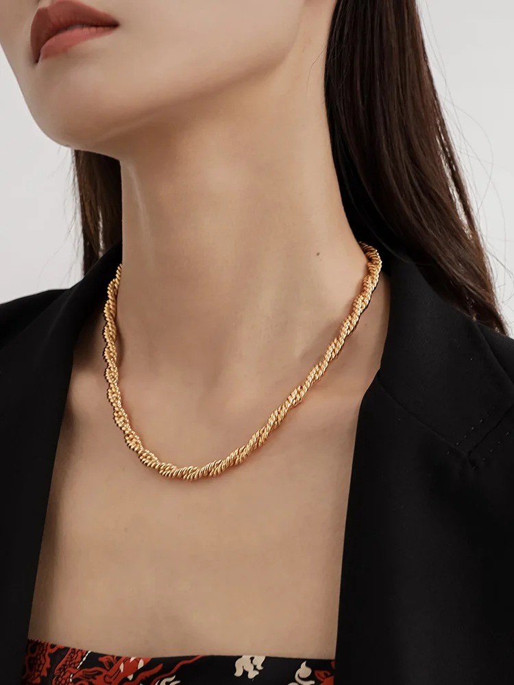 Europe edgy twist gold chain necklace chunky thick torque
Europe edgy twist gold chain necklace chunky thick torque