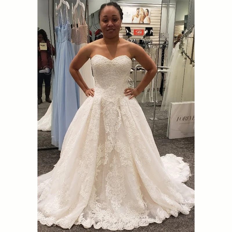 2020 Elegant Simple Lace Wedding Dresses Sweetheart Appliques Back With Button A Line Long Bridal Gowns Custom Made
2020 Elegant Simple Lace Wedding Dresses Sweetheart Appliques Back With Button A Line Long Bridal Gowns Custom Made