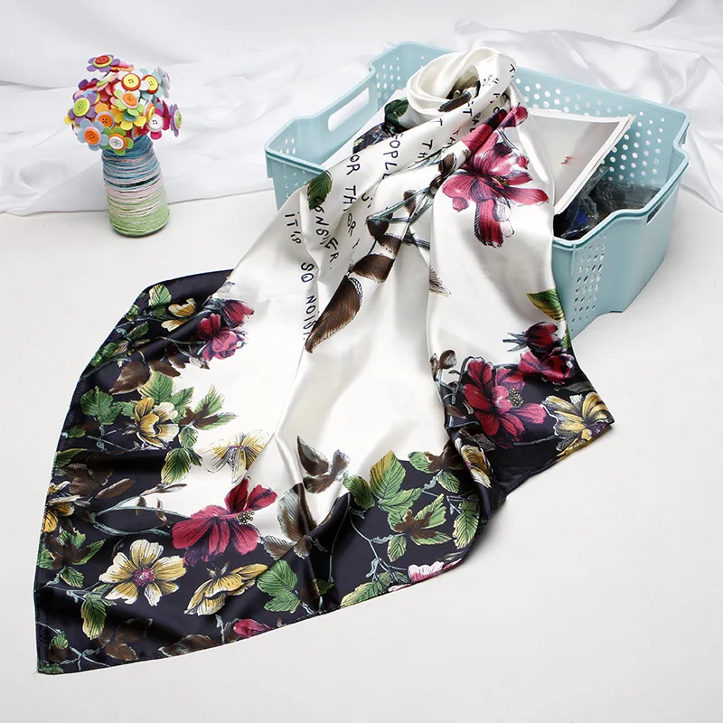2021 New Brand Designer Silk Scarf 90*90cm Foulard Bandana Long Large Shawls Wraps Winter Neck Scarves Pashmina Lady Hijab
2021 New Brand Designer Silk Scarf 90*90cm Foulard Bandana Long Large Shawls Wraps Winter Neck Scarves Pashmina Lady Hijab