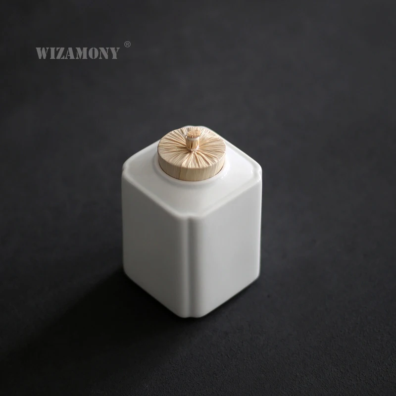WIZAMONY Chinese Jingdezhen tea caddy Small Celadon Ceramic Kung Fu canister container for puer tea little tea storage chests
WIZAMONY Chinese Jingdezhen tea caddy Small Celadon Ceramic Kung Fu canister container for puer tea little tea storage chests