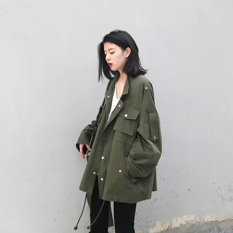 Woman Windbreaker Retro Street Drawstring Waist Tooling Windbreaker Jacket 2020 New Fashion Loose Casual Jacket Female
Woman Windbreaker Retro Street Drawstring Waist Tooling Windbreaker Jacket 2020 New Fashion Loose Casual Jacket Female