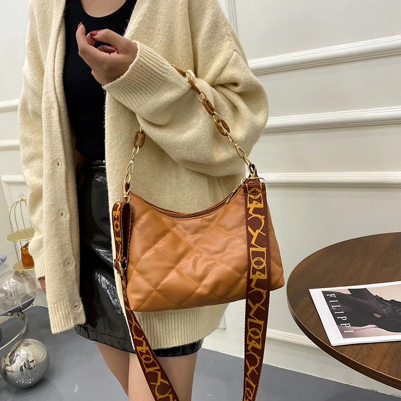 Ladies New Messenger Bag Retro Large Capacity Shoulder Bag Soft Leather Backpack Travel Casual Backpack Luxury Handbag Mochila
Ladies New Messenger Bag Retro Large Capacity Shoulder Bag Soft Leather Backpack Travel Casual Backpack Luxury Handbag Mochila