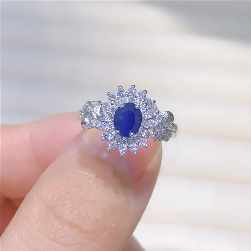 The new 925 silver inlaid natural sapphire ring, women's jewelry, the party must bring jewelry, highlighting the temperament
The new 925 silver inlaid natural sapphire ring, women's jewelry, the party must bring jewelry, highlighting the temperament