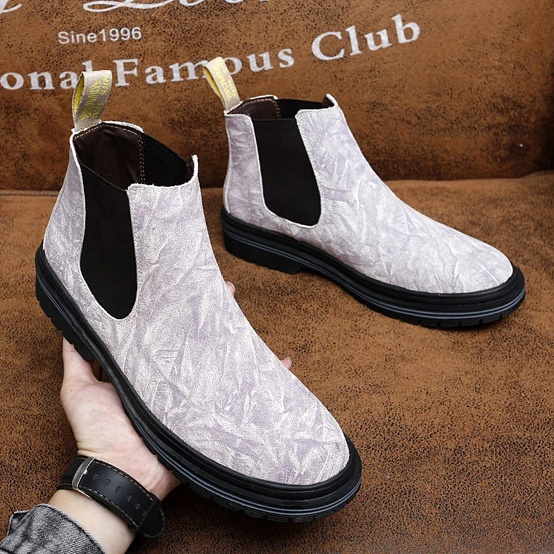 2021 High-quality British Men's Boots Winter Fashion Set-on Shoes Male Breathable and Comfortable Versatile Trendy Man Boots
2021 High-quality British Men's Boots Winter Fashion Set-on Shoes Male Breathable and Comfortable Versatile Trendy Man Boots
